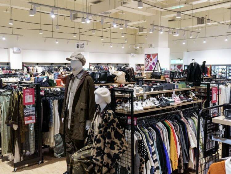 2nd STREET TAIWAN 台南家樂福仁徳店